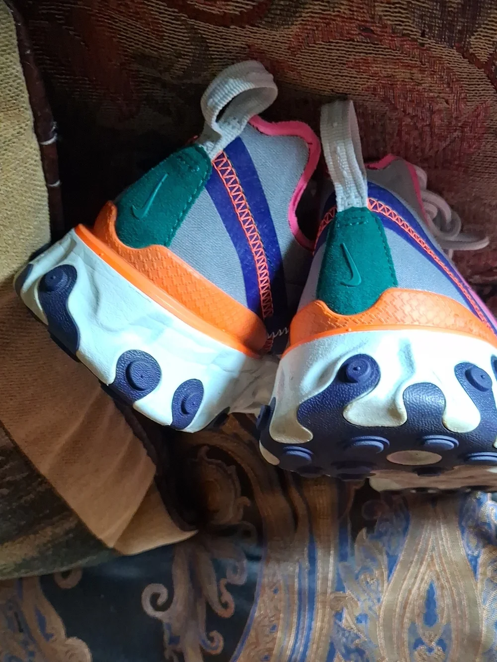 NIKE GRAY MULTICOLORED Sneakers